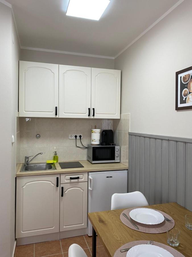 Silence Apartmanhaz ซาลาคาโรส ภายนอก รูปภาพ