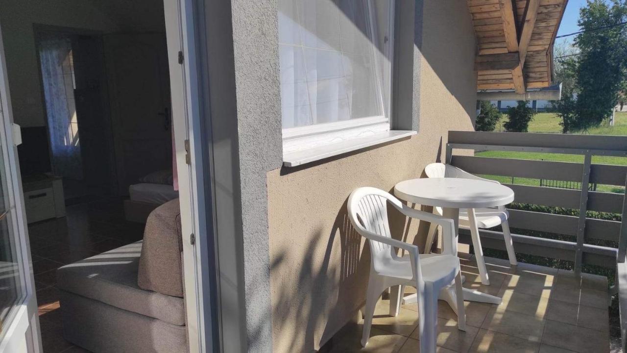 Silence Apartmanhaz ซาลาคาโรส ภายนอก รูปภาพ