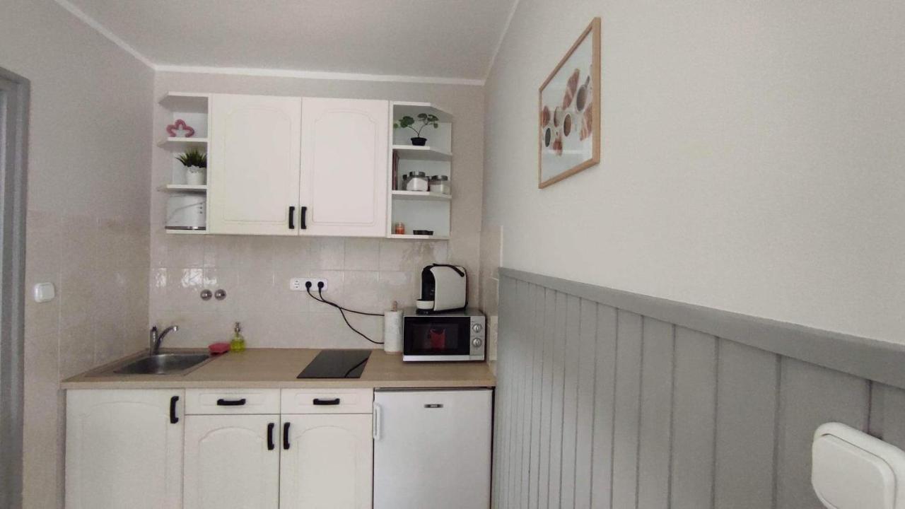 Silence Apartmanhaz ซาลาคาโรส ภายนอก รูปภาพ