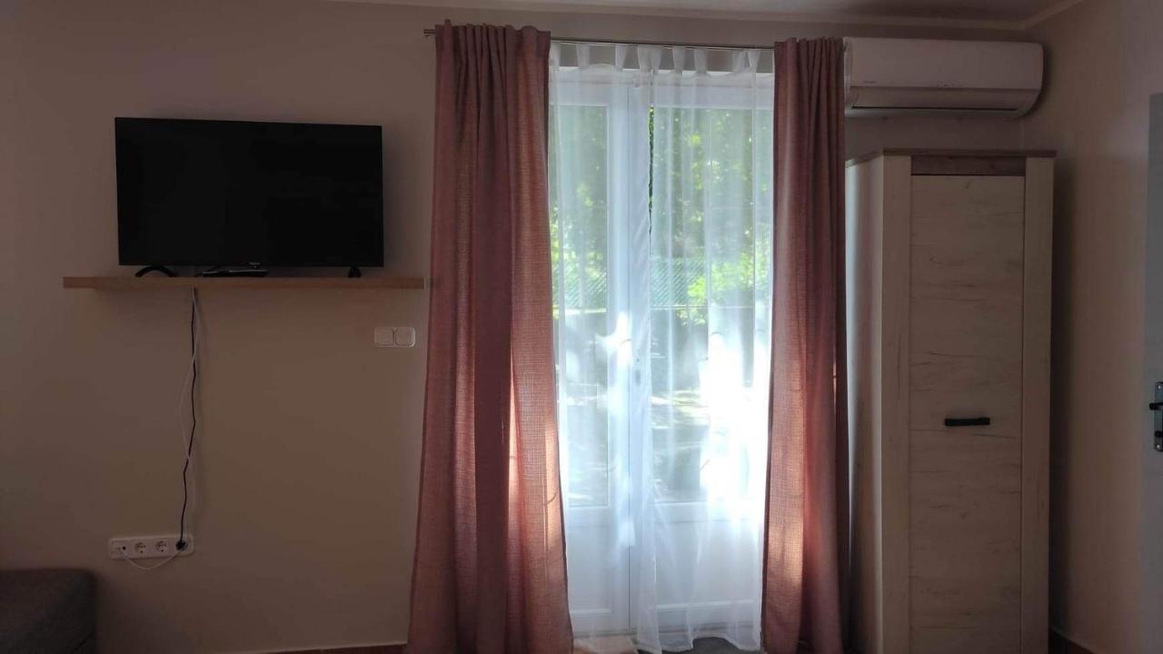 Silence Apartmanhaz ซาลาคาโรส ภายนอก รูปภาพ