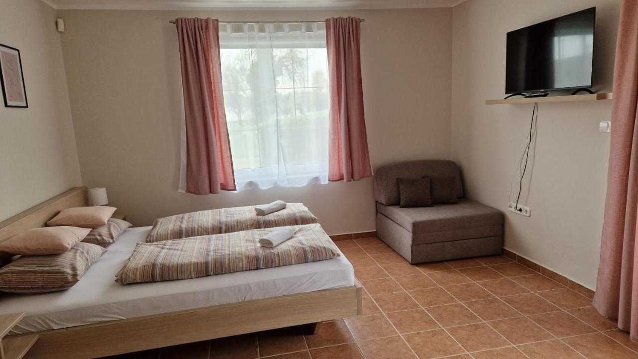 Silence Apartmanhaz ซาลาคาโรส ภายนอก รูปภาพ