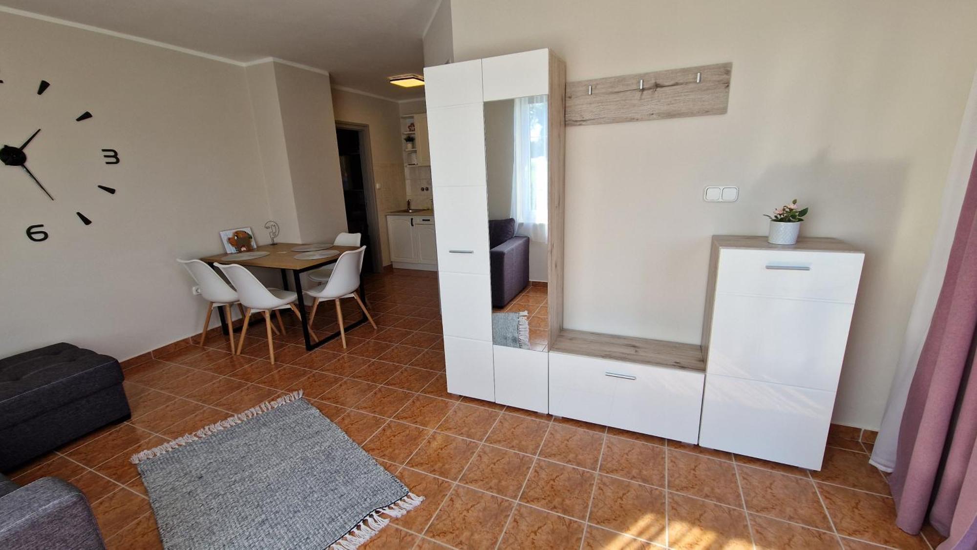 Silence Apartmanhaz ซาลาคาโรส ภายนอก รูปภาพ