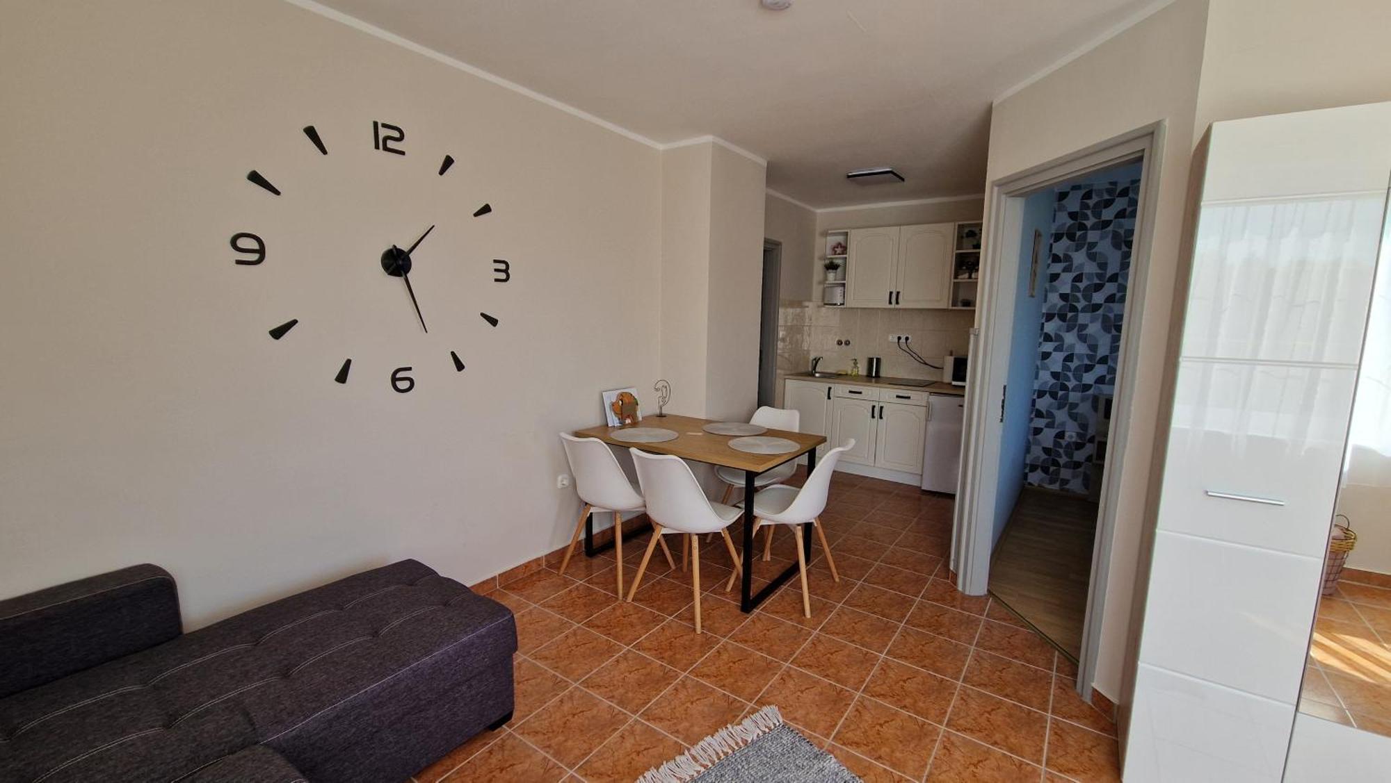 Silence Apartmanhaz ซาลาคาโรส ภายนอก รูปภาพ